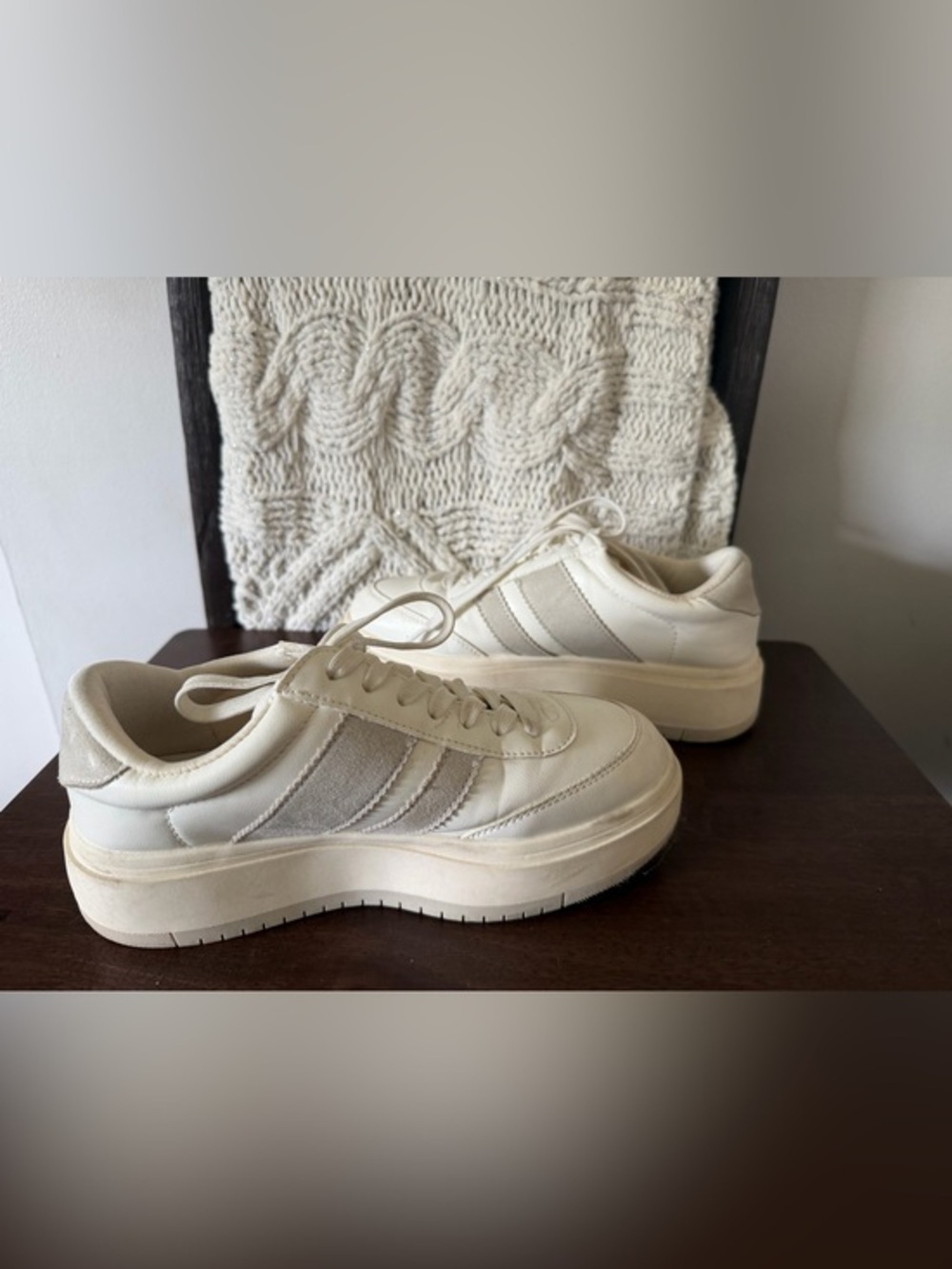 Madden Girl Navida Size 7 Sneakers
